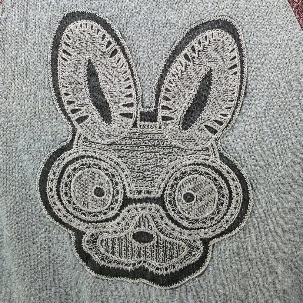 Almost Famous Bunny Graphic Raglan Tee – Women’s Small Grey & Burgundy - Picture 2 of 9